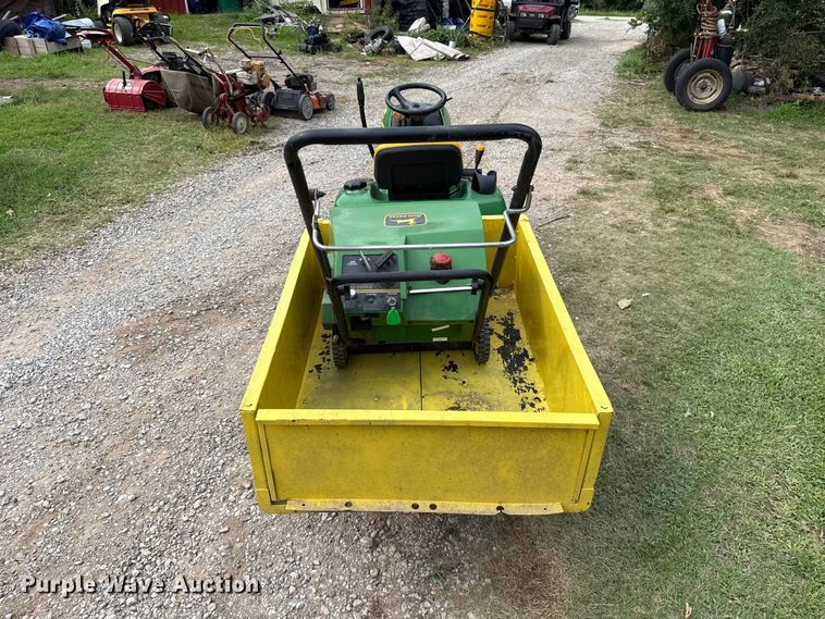 image for item ET6420 John Deere LT133 lawn mower