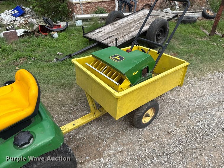 image for item ET6420 John Deere LT133 lawn mower
