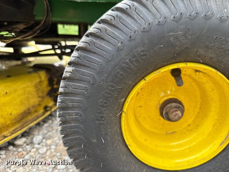 image for item ET6420 John Deere LT133 lawn mower