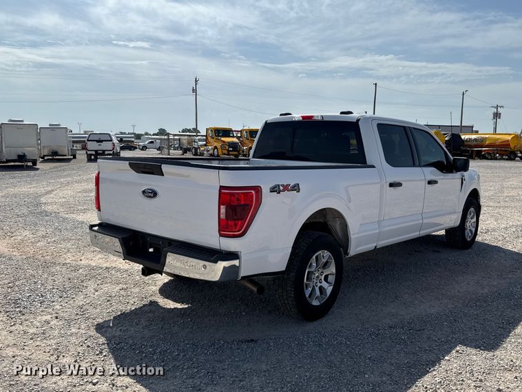 image for item ET6425 2022 Ford F150 Crew Cab pickup truck