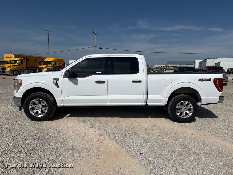 image for item ET6425 2022 Ford F150 Crew Cab pickup truck