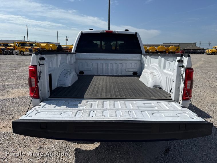 image for item ET6425 2022 Ford F150 Crew Cab pickup truck