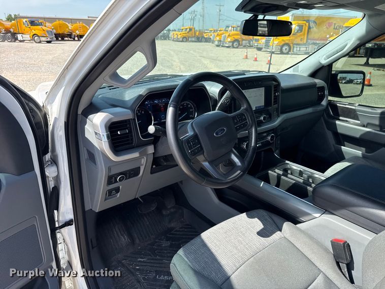 image for item ET6425 2022 Ford F150 Crew Cab pickup truck
