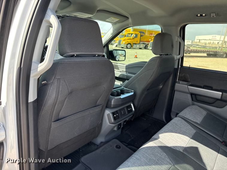 image for item ET6425 2022 Ford F150 Crew Cab pickup truck
