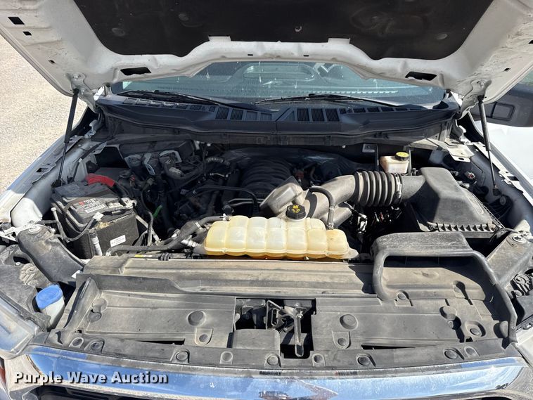 image for item ET6425 2022 Ford F150 Crew Cab pickup truck