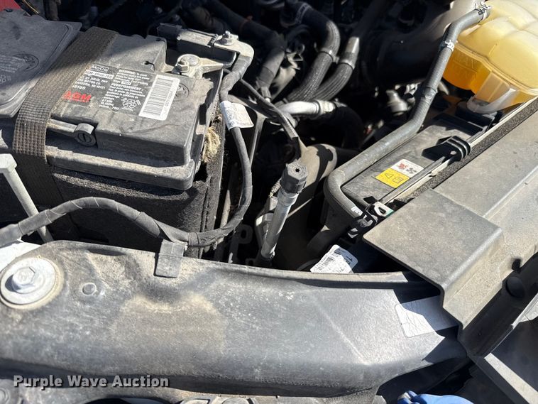 image for item ET6425 2022 Ford F150 Crew Cab pickup truck