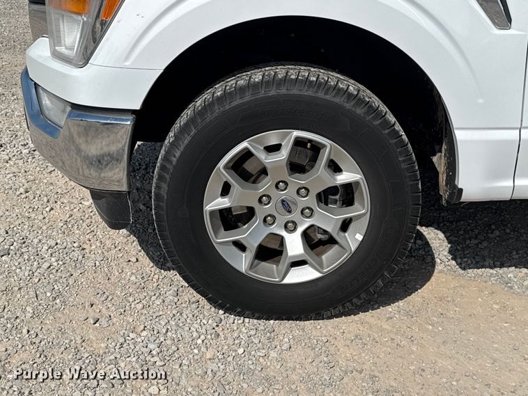 image for item ET6425 2022 Ford F150 Crew Cab pickup truck