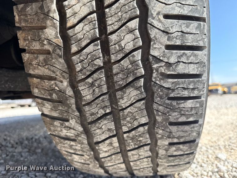 image for item ET6425 2022 Ford F150 Crew Cab pickup truck