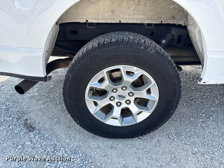 image for item ET6425 2022 Ford F150 Crew Cab pickup truck