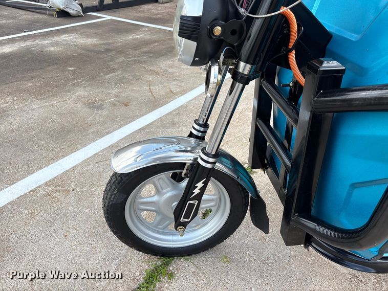 image for item EU0724 IR IRET13 electric tricycle