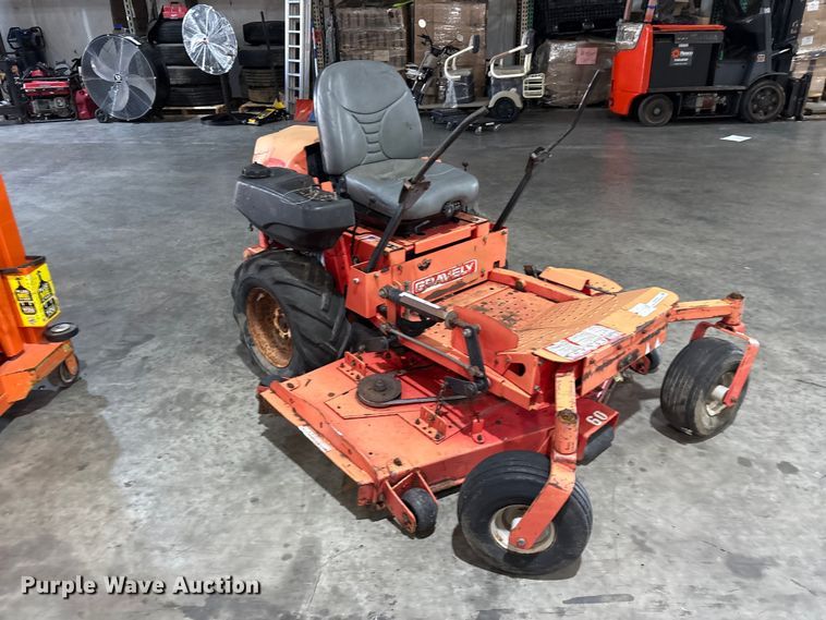 image for item EU0726 Gravely Promaster 260Z ZTR lawn mower