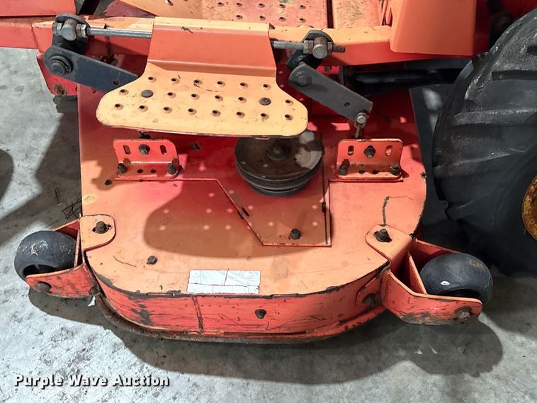 image for item EU0726 Gravely Promaster 260Z ZTR lawn mower