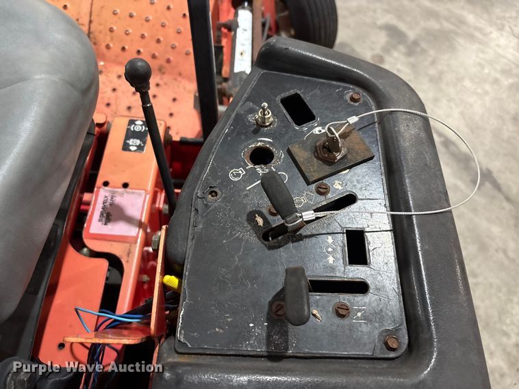 image for item EU0726 Gravely Promaster 260Z ZTR lawn mower