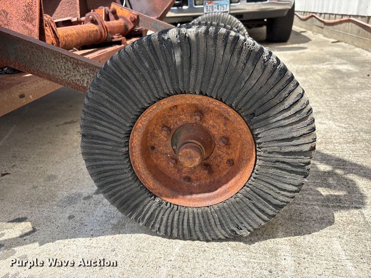 image for item EU0730 Bush Hog 220 batwing rotary mower