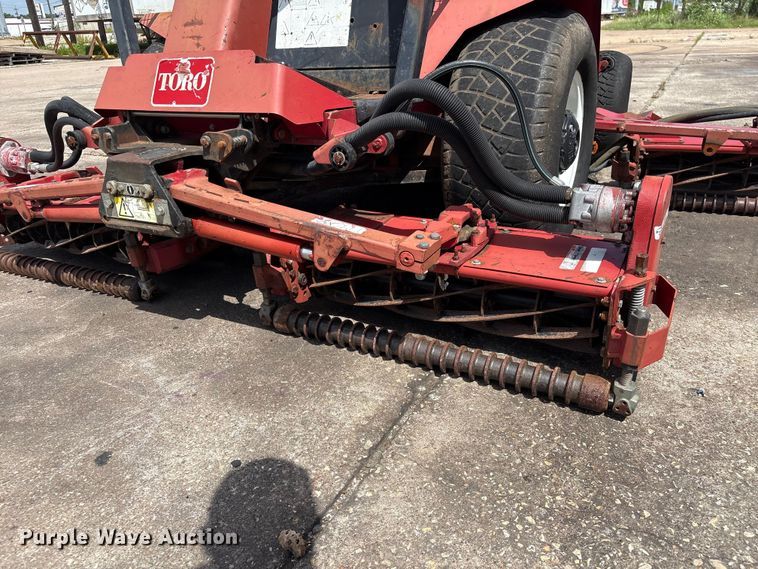 image for item EU0732 Toro Reelmaster 4000D reel mower