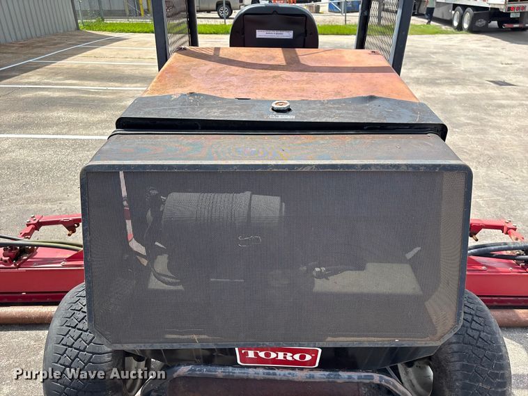 image for item EU0732 Toro Reelmaster 4000D reel mower