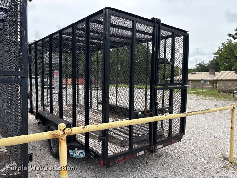 image for item EU5672 2017 East Texas refuse trailer