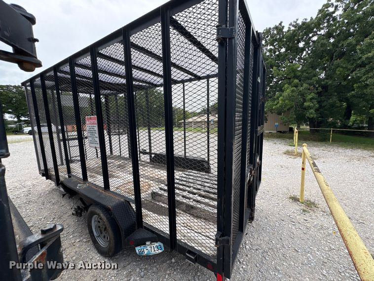 image for item EU5672 2017 East Texas refuse trailer