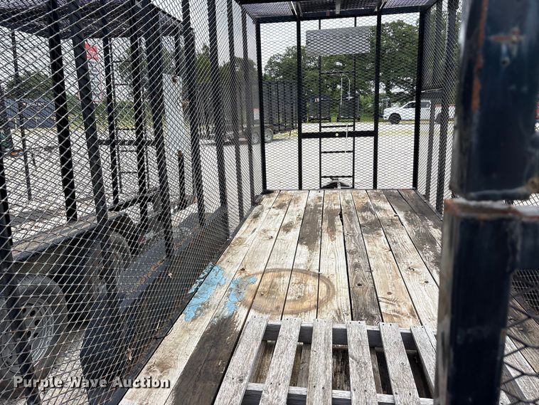 image for item EU5672 2017 East Texas refuse trailer