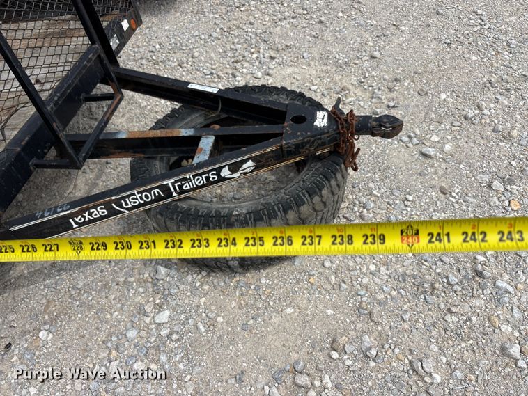 image for item EU5672 2017 East Texas refuse trailer