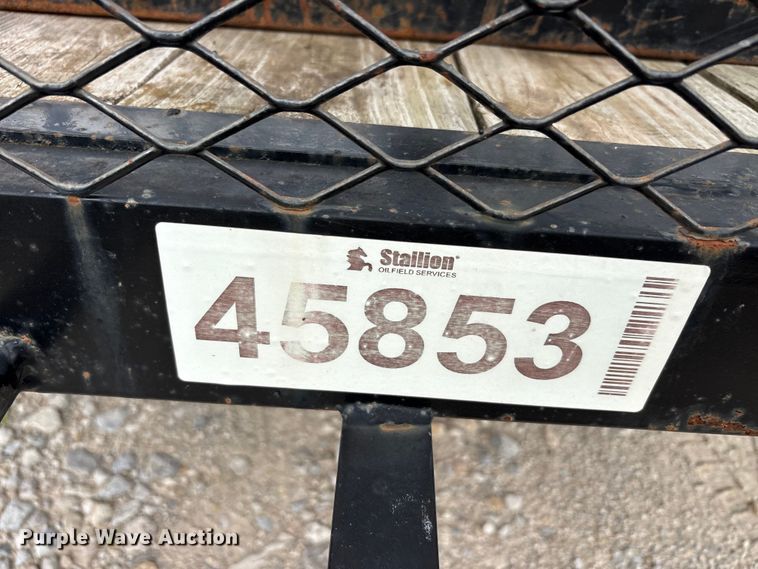 image for item EU5674 2018 East Texas refuse trailer