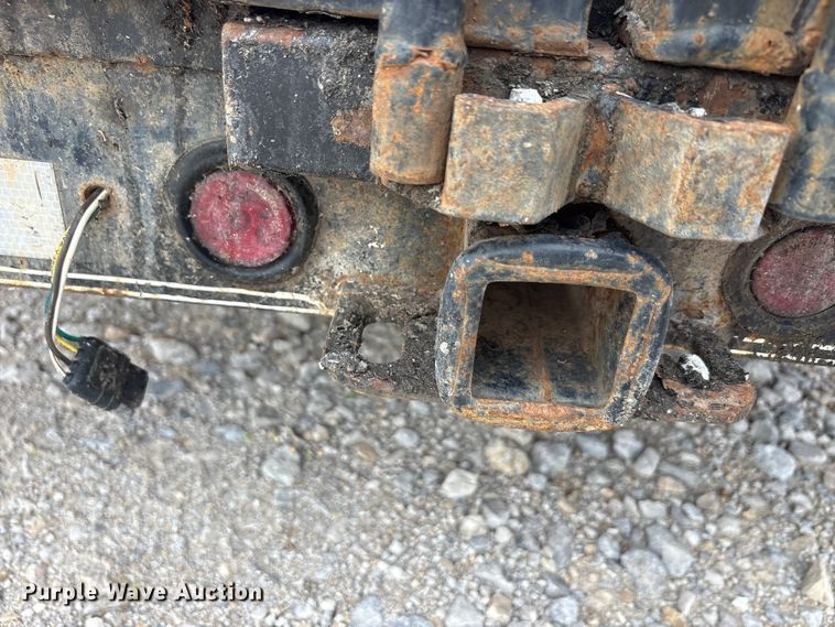 image for item EU5674 2018 East Texas refuse trailer