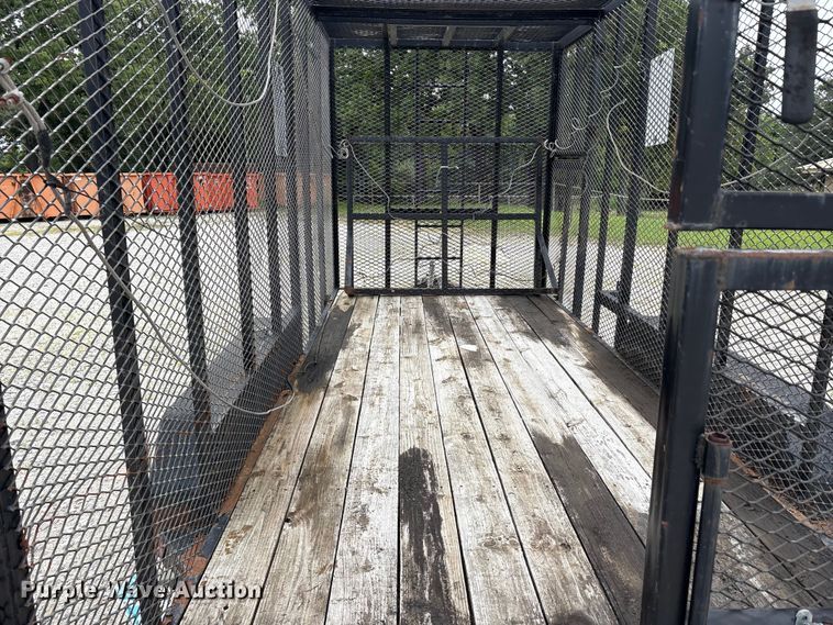 image for item EU5674 2018 East Texas refuse trailer