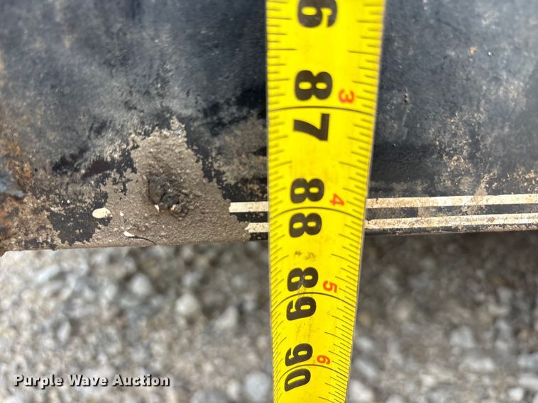 image for item EU5674 2018 East Texas refuse trailer
