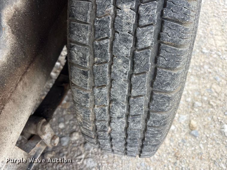 image for item EU5674 2018 East Texas refuse trailer