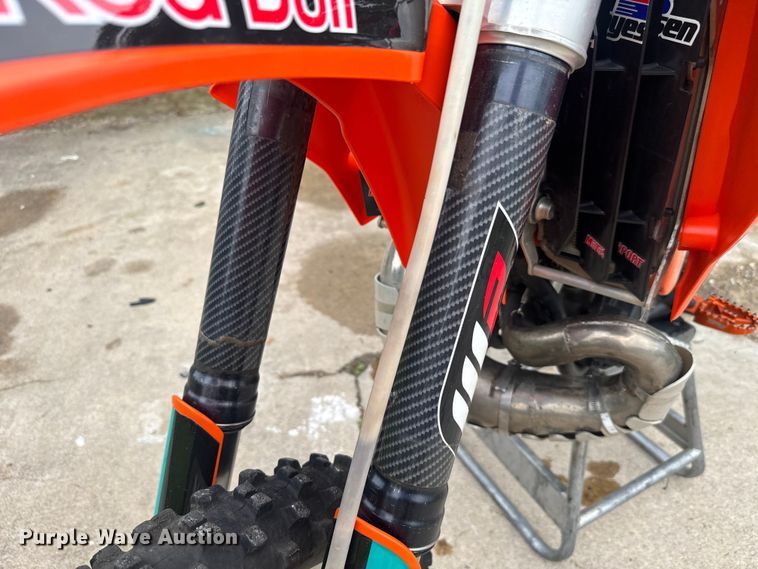 image for item EU5761 2006 KTM 250 XC motorcycle