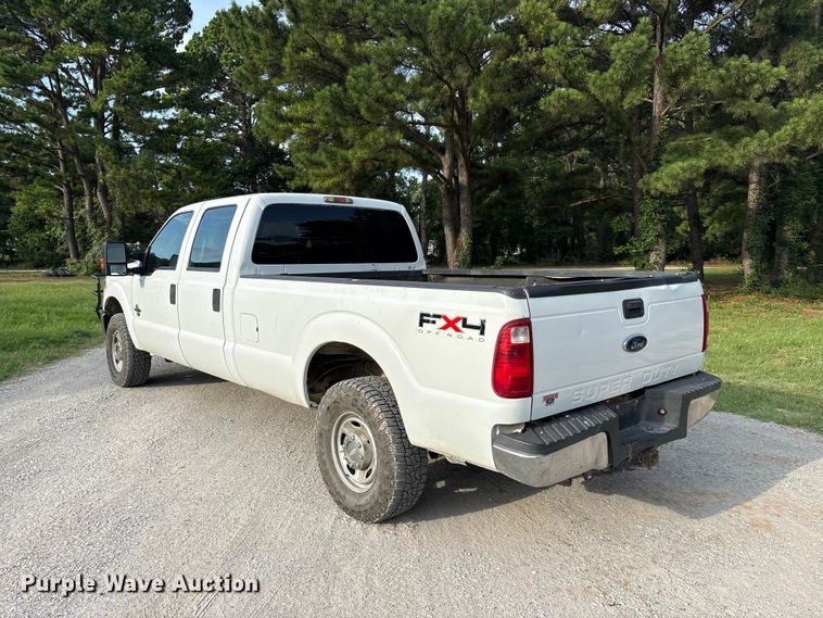 image for item EU5765 2011 Ford F250 Super Duty Crew Cab pickup truck