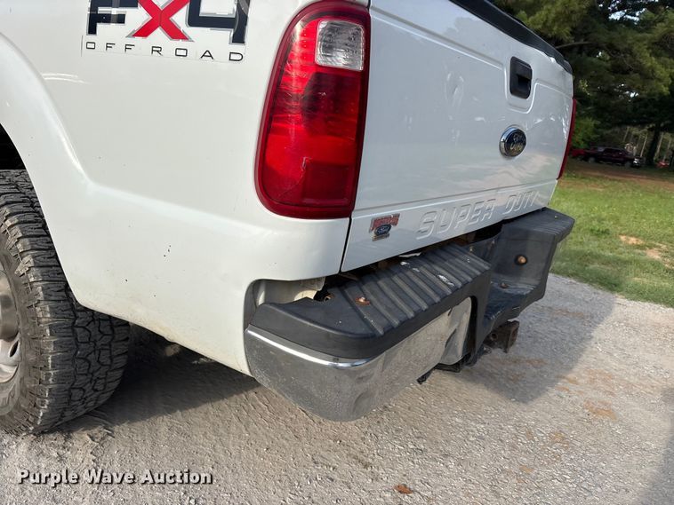 image for item EU5765 2011 Ford F250 Super Duty Crew Cab pickup truck