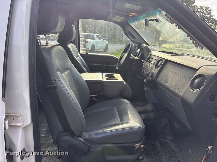 image for item EU5765 2011 Ford F250 Super Duty Crew Cab pickup truck