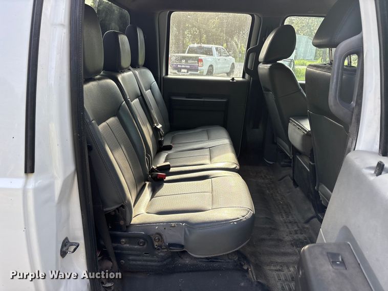 image for item EU5765 2011 Ford F250 Super Duty Crew Cab pickup truck