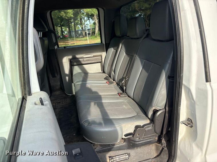 image for item EU5765 2011 Ford F250 Super Duty Crew Cab pickup truck