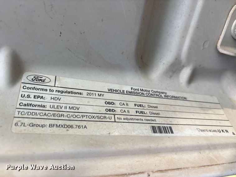 image for item EU5765 2011 Ford F250 Super Duty Crew Cab pickup truck