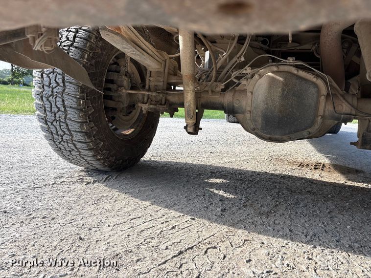 image for item EU5765 2011 Ford F250 Super Duty Crew Cab pickup truck