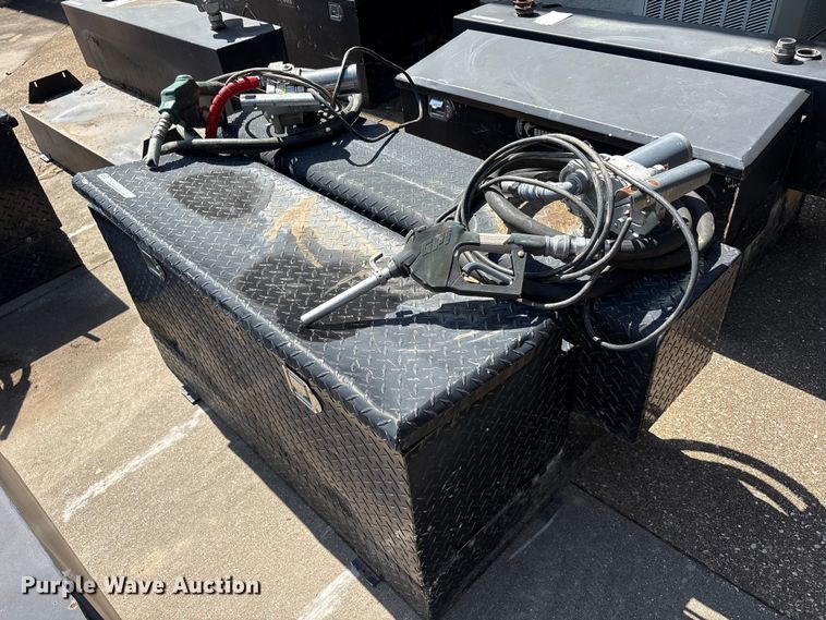 image for item EU5768 (4) fuel tanks