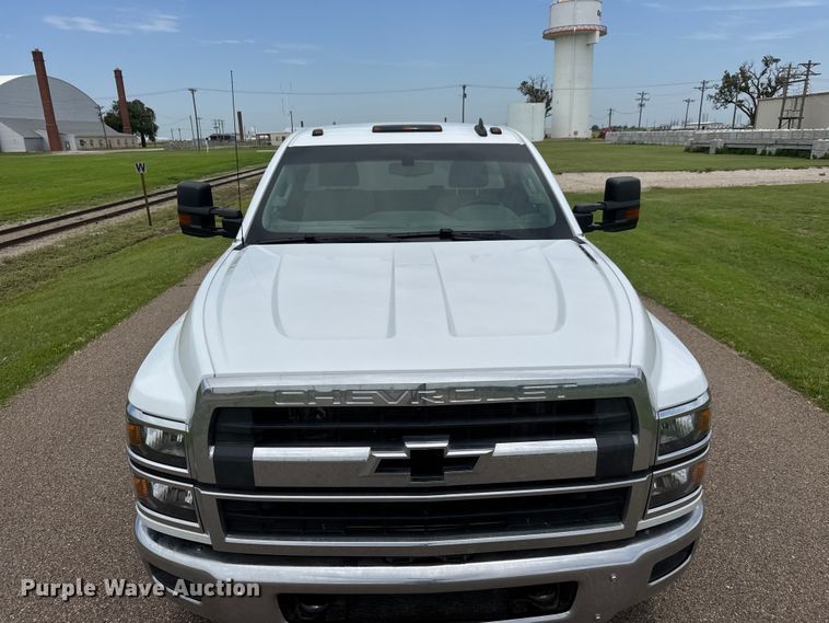 image for item EU6457 2021 Chevrolet GM515 truck cab and chassis