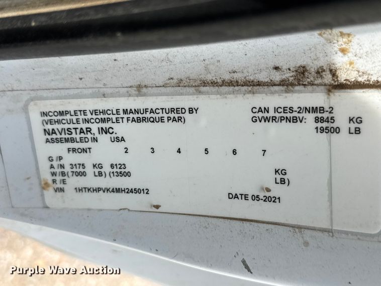 image for item EU6457 2021 Chevrolet GM515 truck cab and chassis