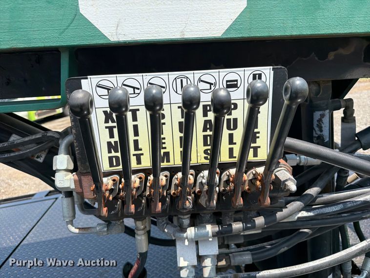 image for item EV2989 Shingle elevator truck bed