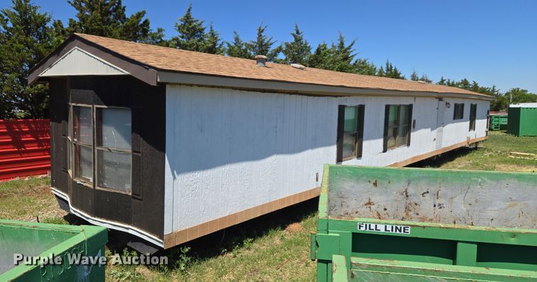 image for item EW0097 1983 Nashua Homes mobile home
