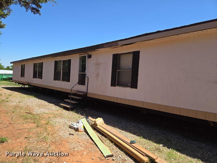 image for item EW0097 1983 Nashua Homes mobile home