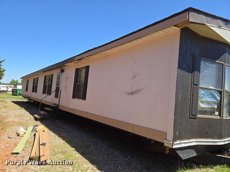 image for item EW0097 1983 Nashua Homes mobile home