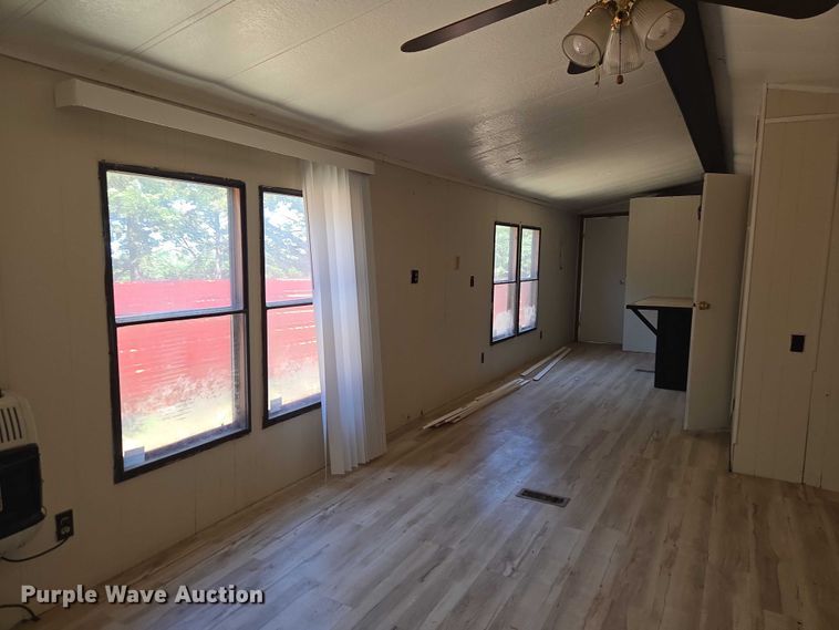 image for item EW0097 1983 Nashua Homes mobile home