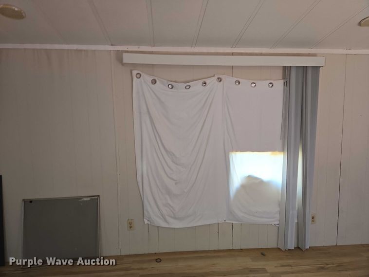 image for item EW0097 1983 Nashua Homes mobile home