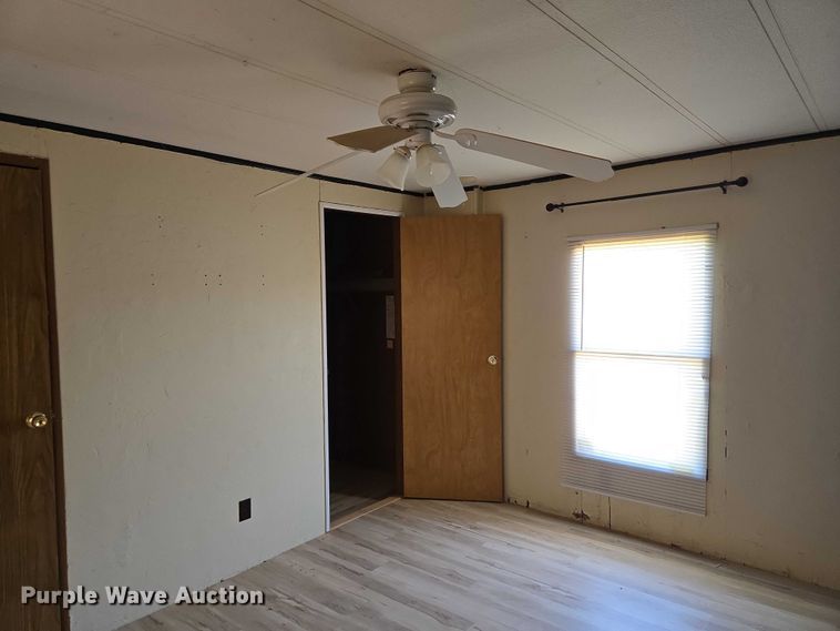 image for item EW0097 1983 Nashua Homes mobile home