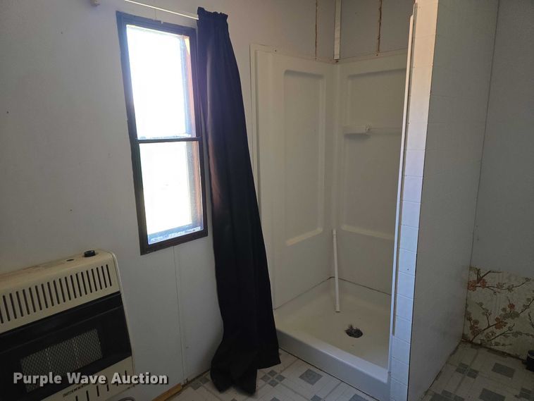 image for item EW0097 1983 Nashua Homes mobile home