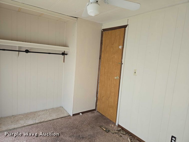 image for item EW0097 1983 Nashua Homes mobile home