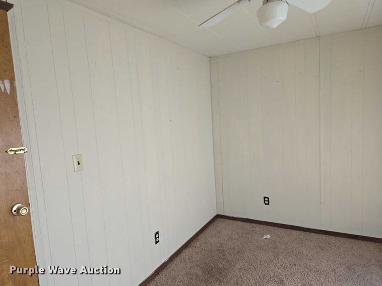 image for item EW0097 1983 Nashua Homes mobile home